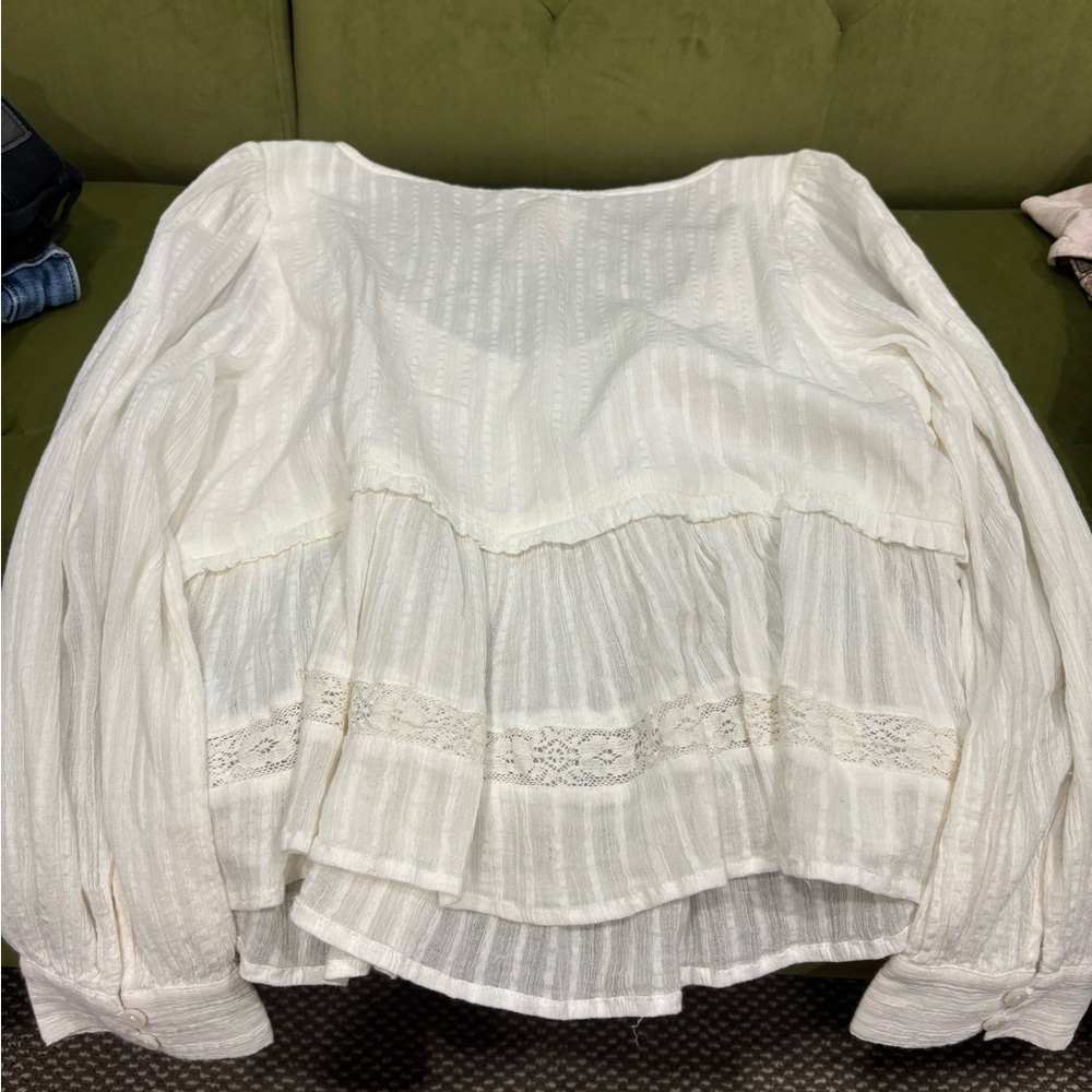 American Eagle top. NWT